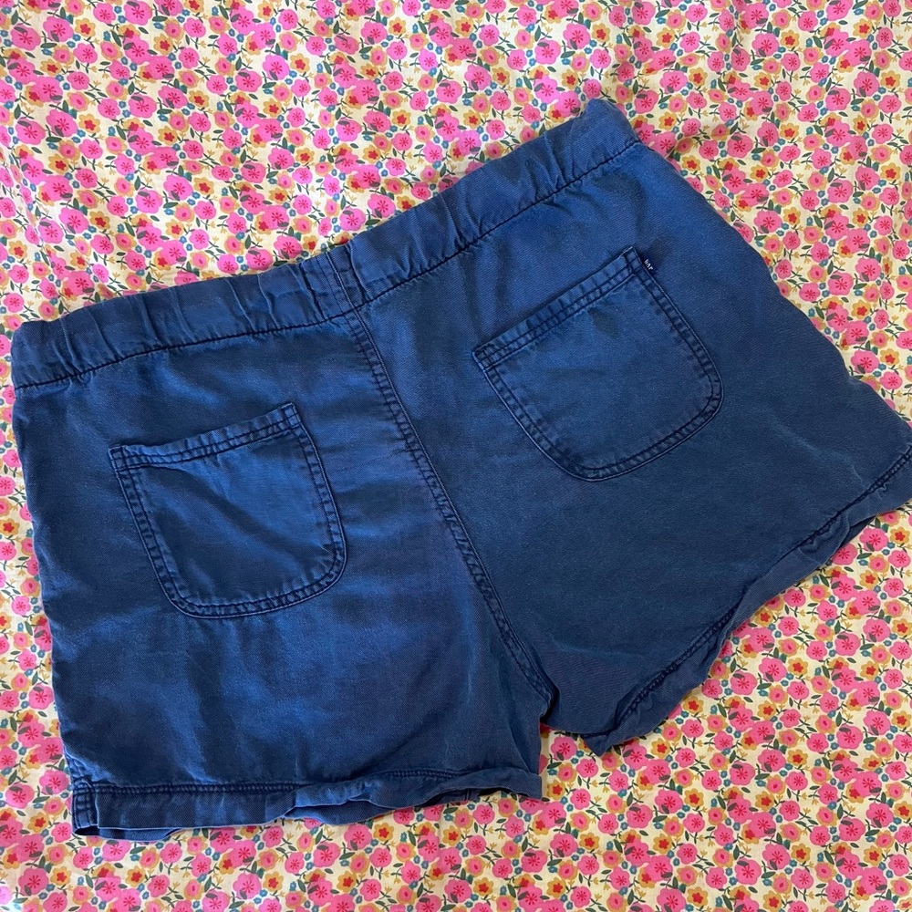 Women’s Comfy GAP Tencel Shorts
